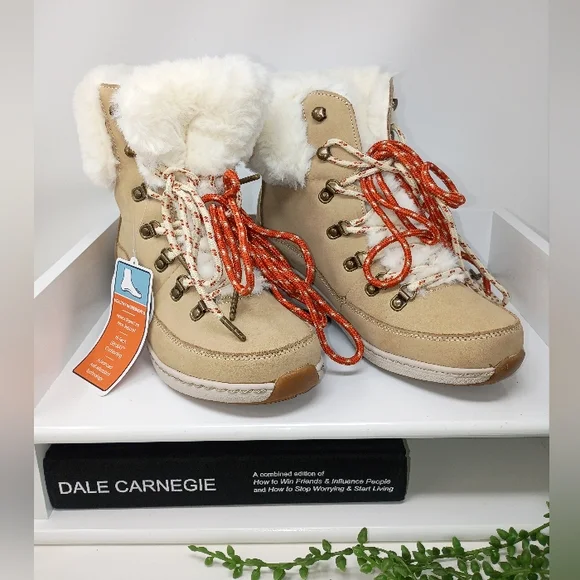 Aetrex Tan and Red Ankle Booties with Stylish Design - Picture 2 of 16